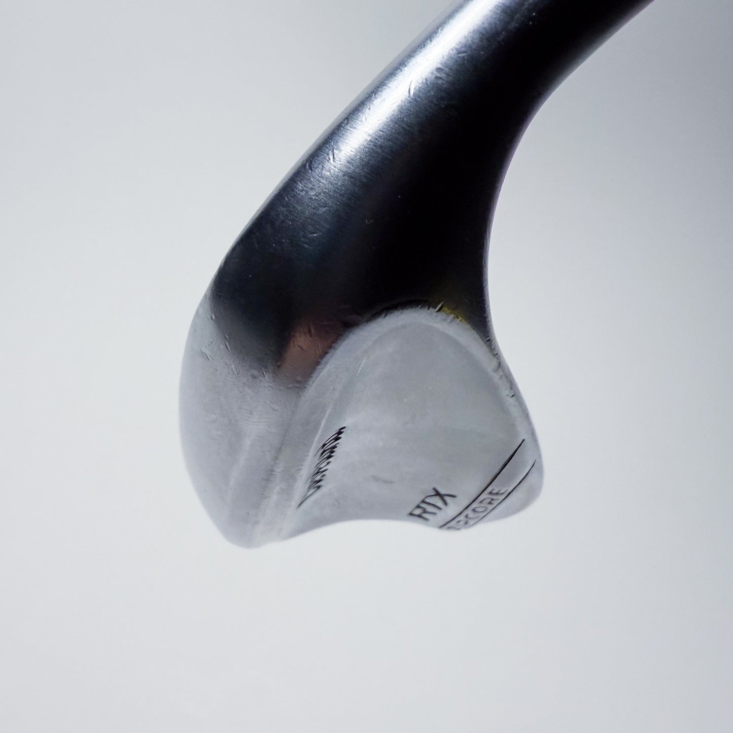 Cleveland RTX Zipcore 46-10 RH Tour Issue Spinner